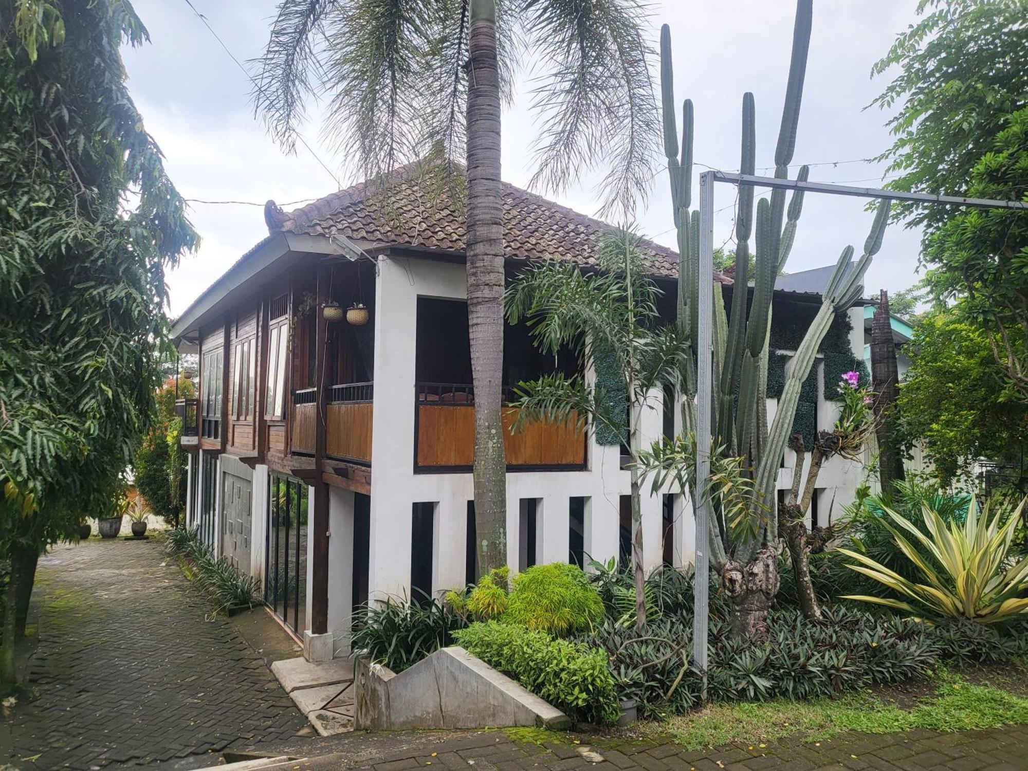 Reddoorz Syariah Near Wisata Durensewu Pandaan Jetak Экстерьер фото